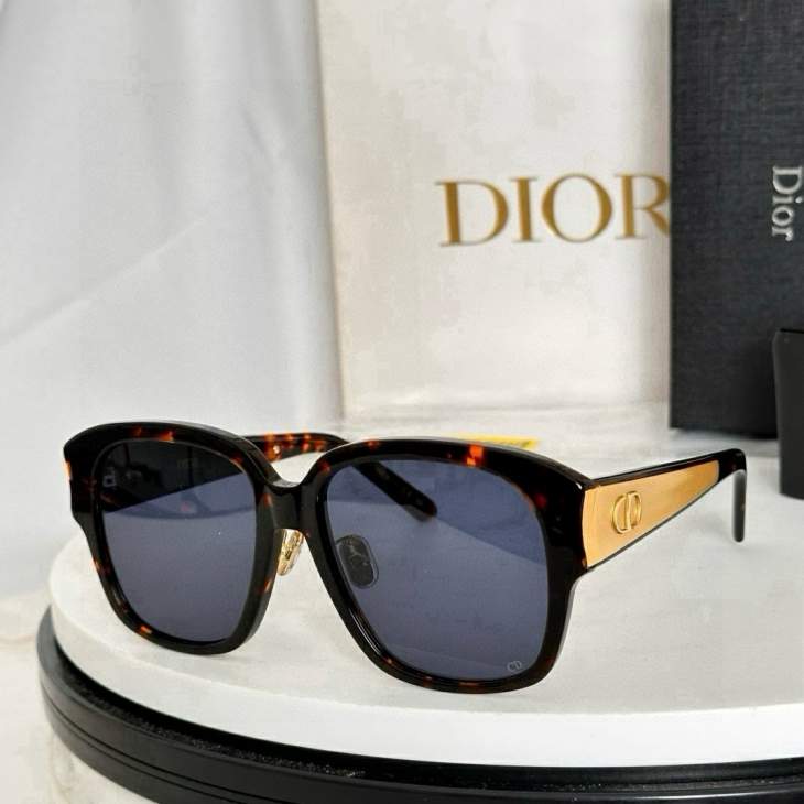 Picture of Dior Sunglasses _SKUfw79479124fw